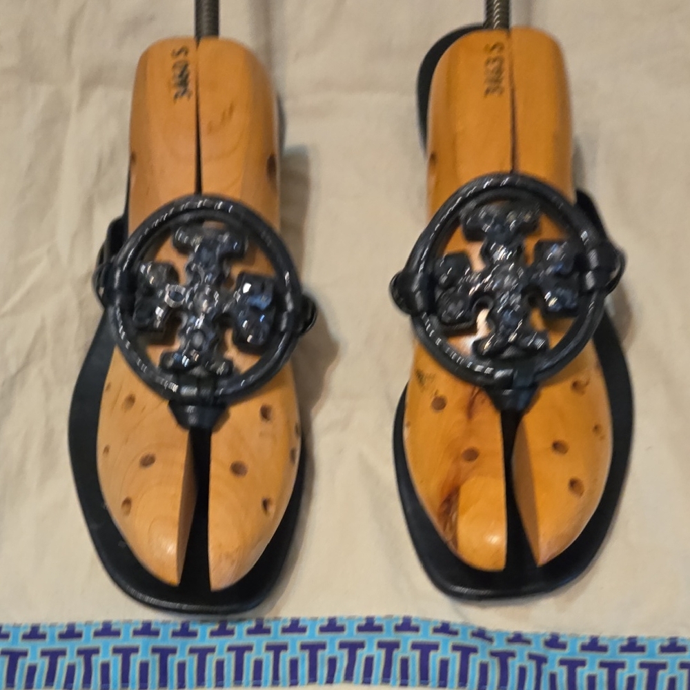 Tory Burch Black Sandals Elegant Design